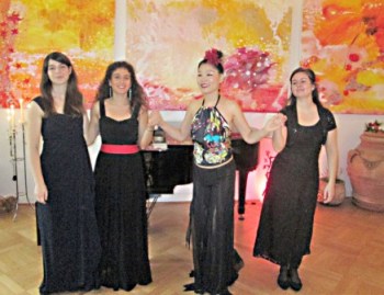 Moon Suk mit Imke Lichtwark (Klavier), Sara De Ascaniis (Klavier) und Julia Pérez Gámez (Violine)